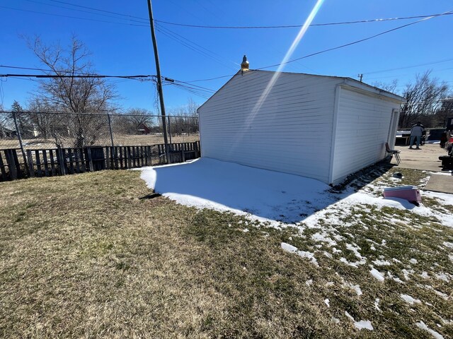 19312 Danbury St, Highland Park, MI 48203 - view of snow covered exterior