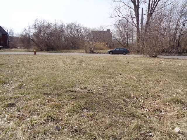 570 Concord St, Detroit, MI 48207 - photo 4