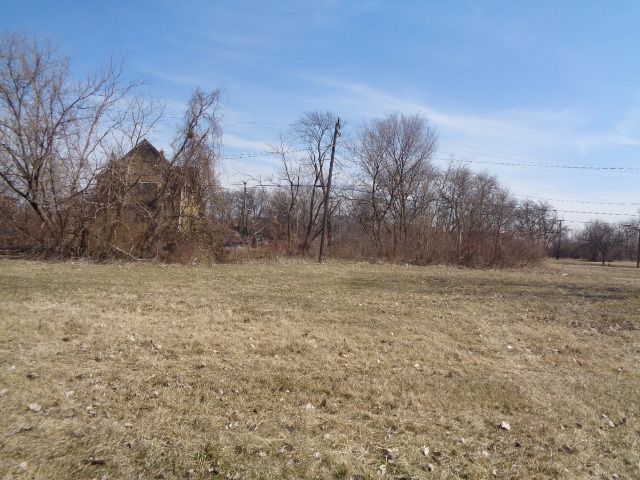 570 Concord St, Detroit, MI 48207 - photo 2