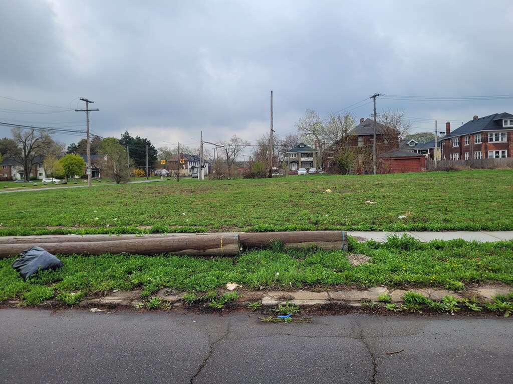 2237 W Philadelphia St, Detroit, MI 48206