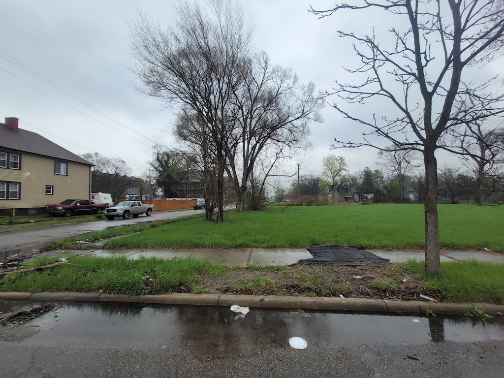 3102 24th St, Detroit, MI 48216