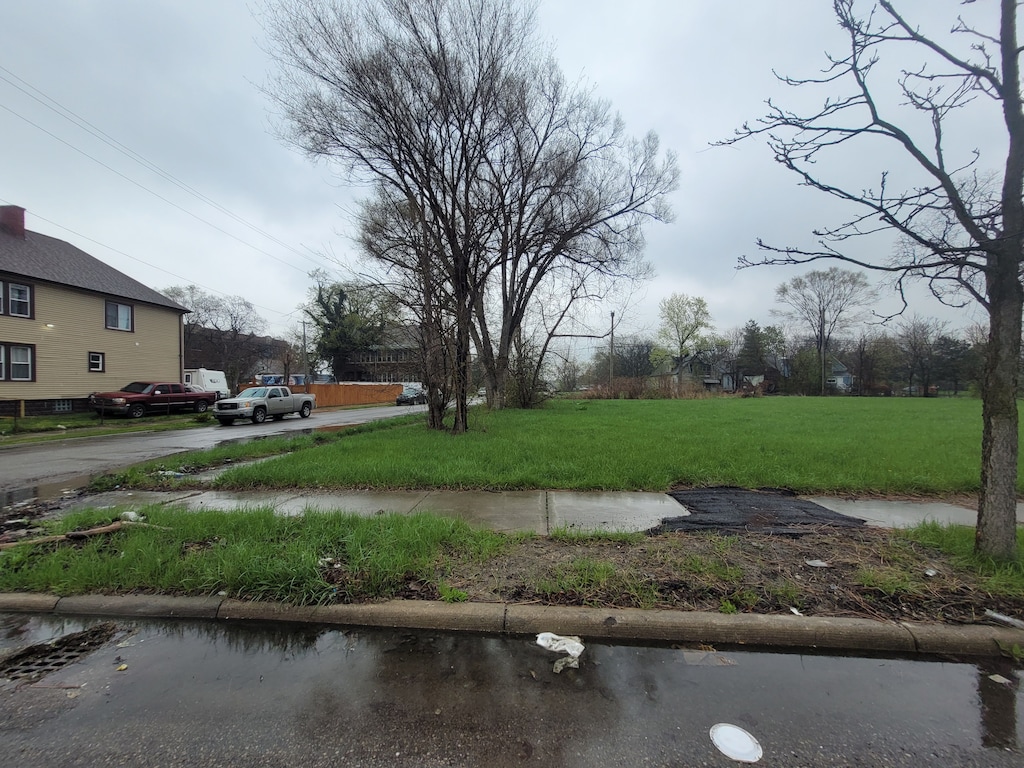 3102 24th St, Detroit, MI 48216