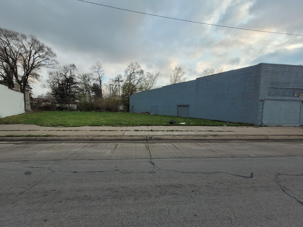 15041 W Grand River Ave, Detroit, MI 48227