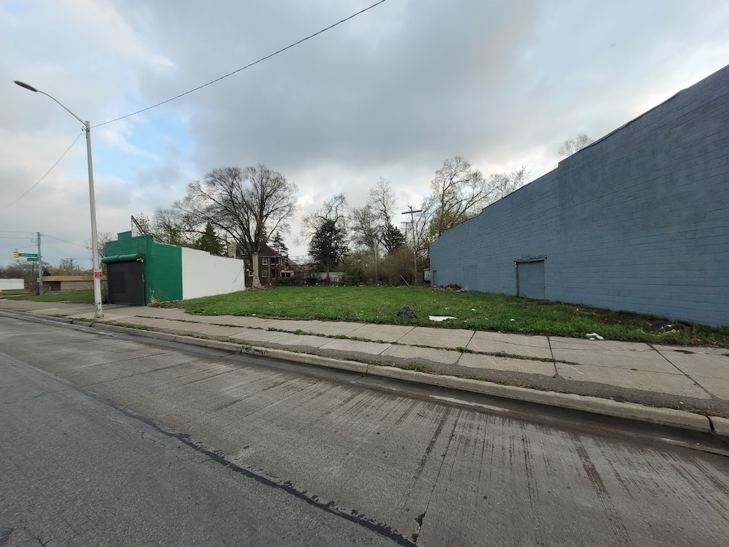 15041 W Grand River Ave, Detroit, MI 48227