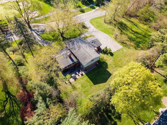 Listing photo 3 for 6450 Gilbert Lake Rd, Bloomfield Hills MI 48301