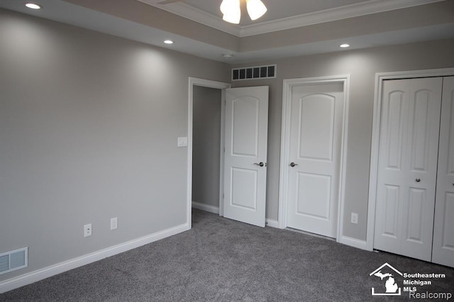 8082 Hunters Ridge Dr, Newport, MI 48166 - unfurnished bedroom featuring crown molding, carpet flooring, recessed lighting, and baseboards