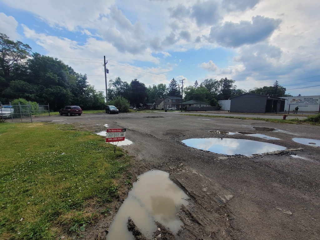 24451 W Mcnichols Rd, Detroit, MI 48219