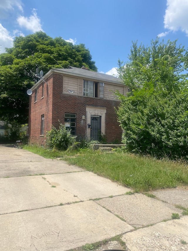 view of front of house