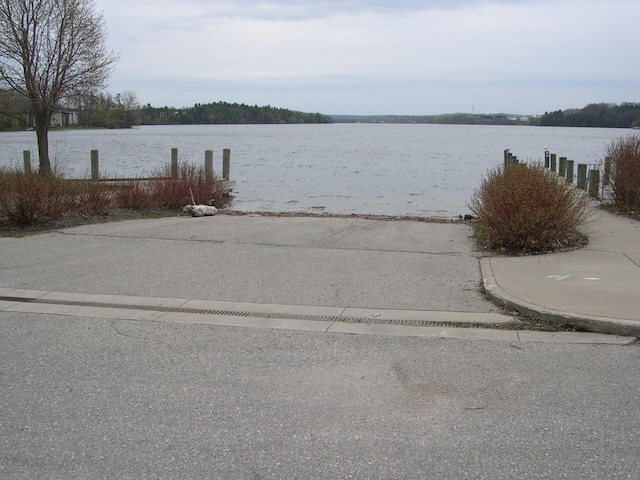 1565 Edgewater Rdg, Traverse City, MI 49684