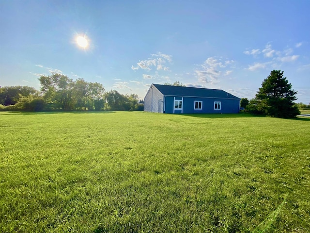 3879 Kochville Rd, Saginaw, MI 48604 - view of grassy yard