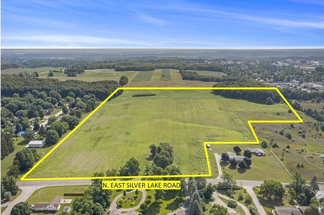 000 N E Silver Lake Rd, Traverse City, MI 49685 - photo 4