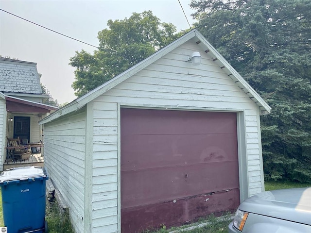 628 S Oak St, Mount Pleasant, MI 48858 - view of detached garage