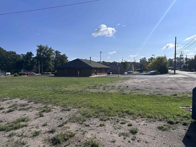 1040 E Front St, Traverse City, MI 49686 - photo 2