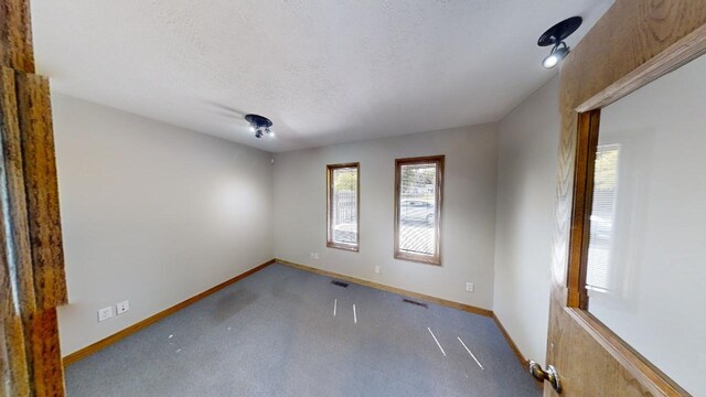 1040 E Front St, Traverse City, MI 49686 - photo 15