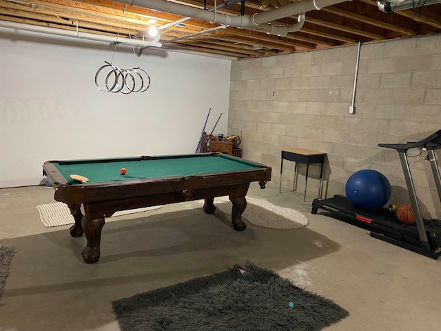 rec room featuring concrete floors and pool table