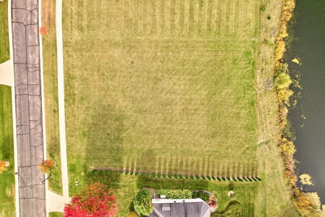33 W Grove Ct, Freeland, MI 48623