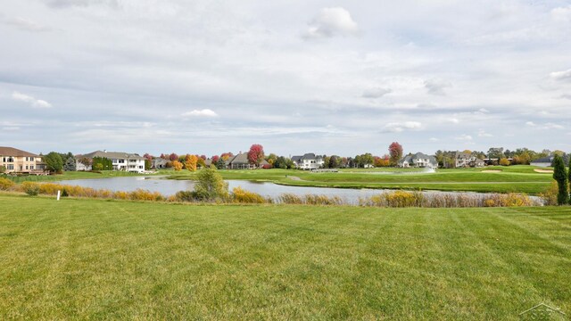 33 W Grove Ct, Freeland, MI 48623
