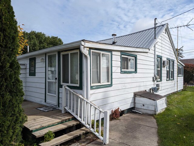 5316 Shady Ln, Standish, MI 48658