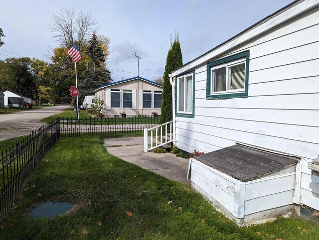 5316 Shady Ln, Standish, MI 48658
