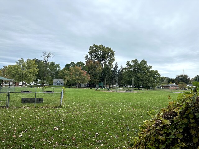3950 Cadieux Rd, Detroit, MI 48224 - view of property's community