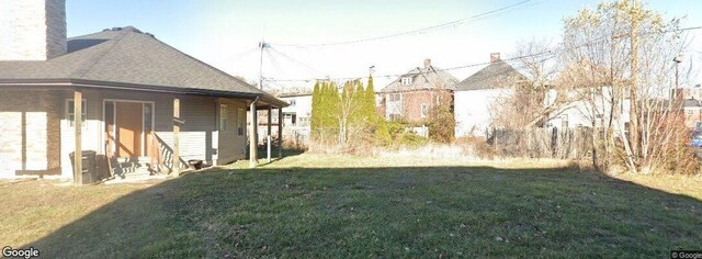 1748 Ferry Park St, Detroit, MI 48208 - view of grassy yard