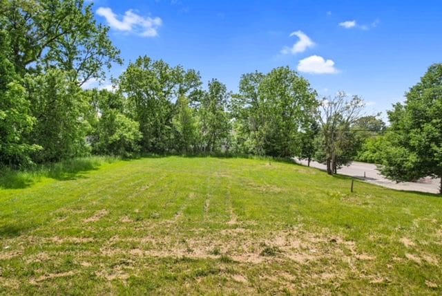 778 University Dr, Pontiac, MI 48342