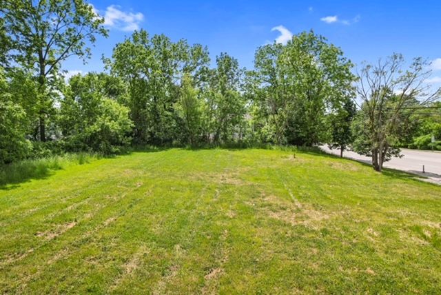 778 University Dr, Pontiac, MI 48342