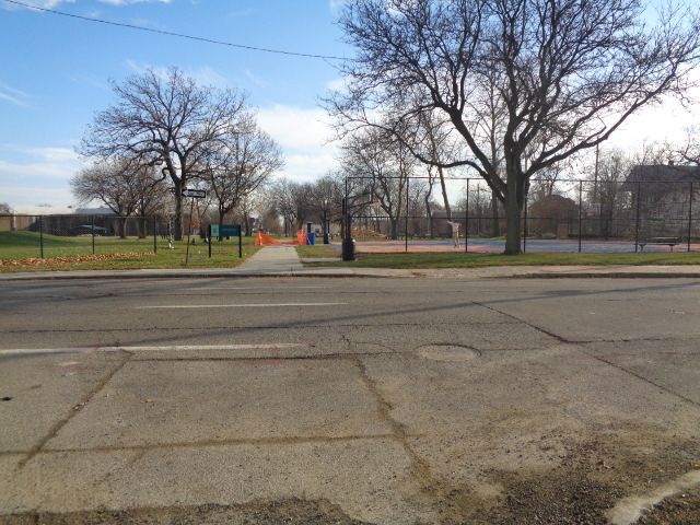 2401 Baldwin St, Detroit, MI 48214 - photo 14