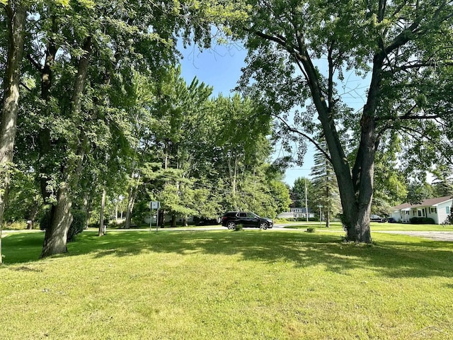 6929 Wegner Rd, Saginaw, MI 48609