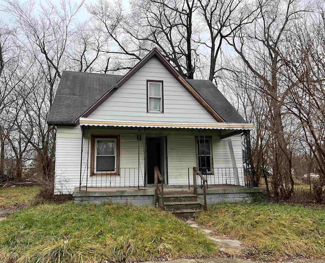 bungalow-style house featuring covered porch