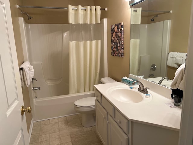 5678 N Crossover Dr Unit 2, Bellaire, MI 49615 - full bath with toilet, shower / bathtub combination with curtain, and vanity