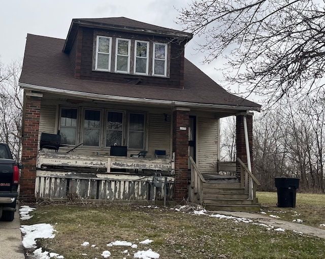 view of front of home with covered porch