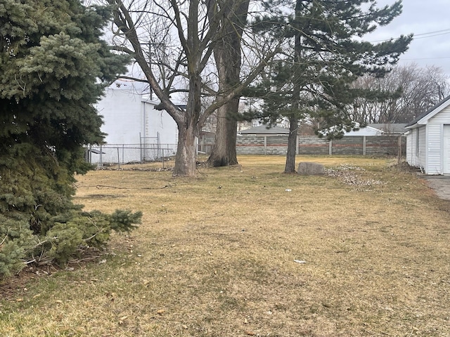 4225 Kiefer Ave, Warren, MI 48091 - photo 3