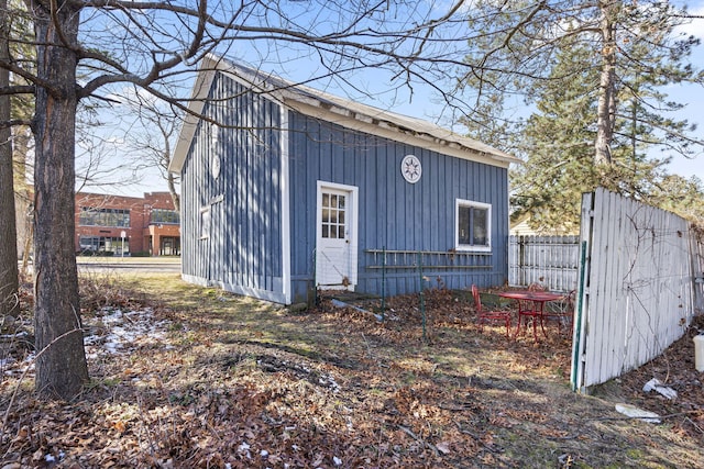 view of outbuilding