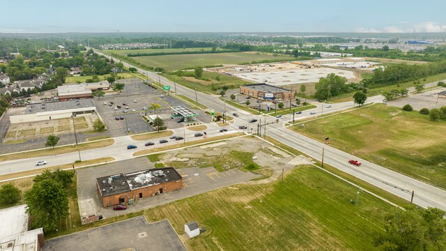 24995 Allen Rd, Woodhaven, MI 48183