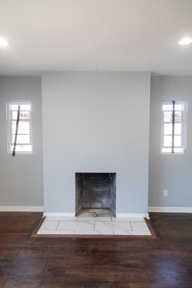 interior details with hardwood / wood-style floors