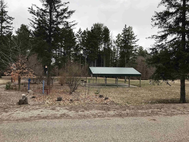 00 Howard St, Mesick, MI 49668