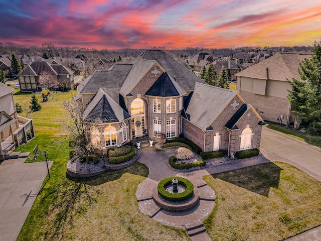 view of aerial view at dusk