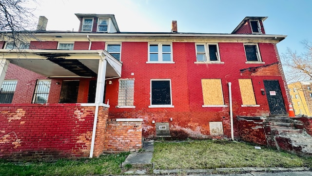 view of front of property