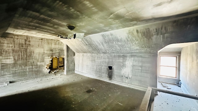 104 Mount Vernon St, Detroit, MI 48202 - additional living space featuring concrete floors and vaulted ceiling