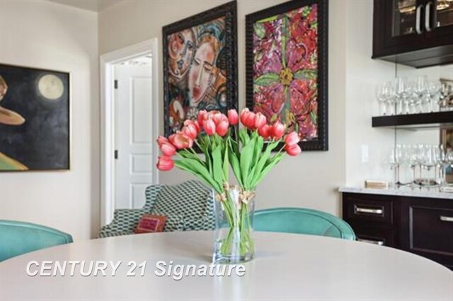 110 E Main St, Midland, MI 48640 - dining room with a dry bar