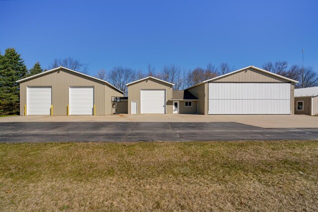 9363 S Grow Rd, Greenville, MI 48838 - view of detached garage