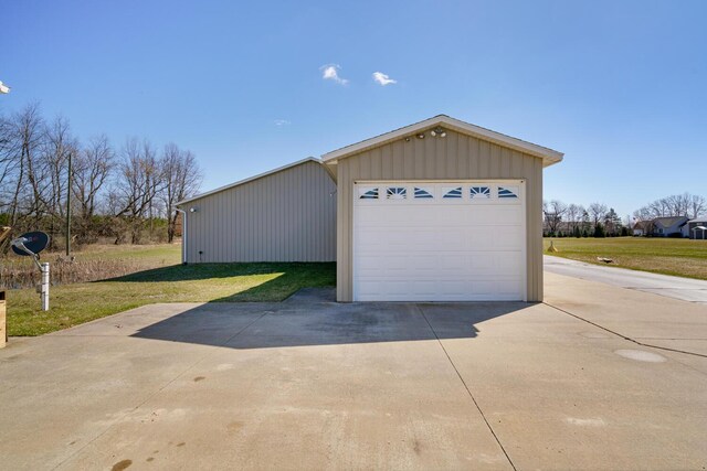 9363 S Grow Rd, Greenville, MI 48838 - detached garage with driveway