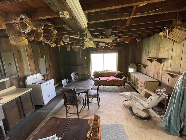 miscellaneous room featuring ceiling fan and washer / dryer