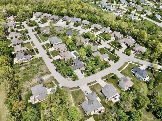 3416 Round Tree Dr, East China, MI 48054