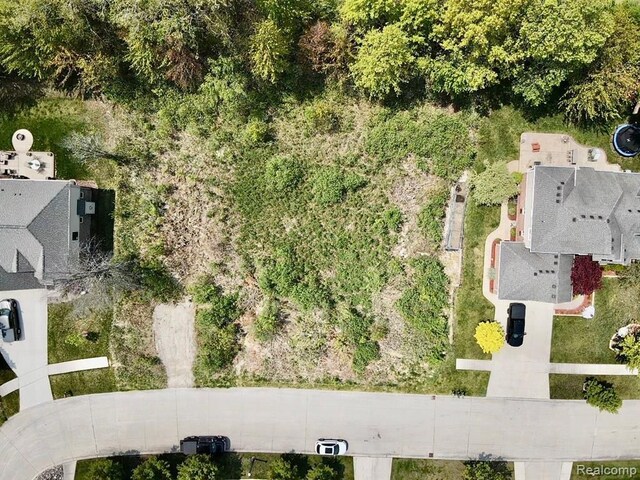 3418 Round Tree Dr, East China, MI 48054
