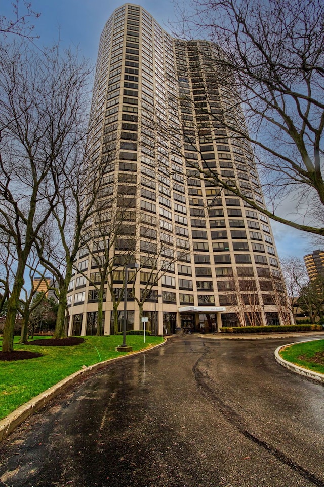 5000 Town Ctr Unit 2205, Southfield, MI 48075 - view of building exterior