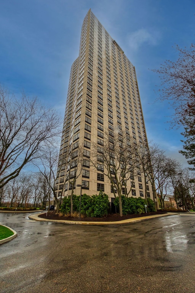 5000 Town Ctr Unit 2205, Southfield, MI 48075 - view of building exterior