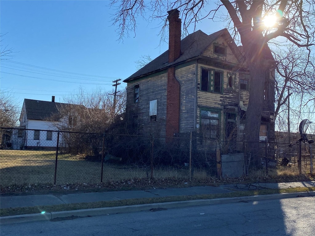 view of home's exterior