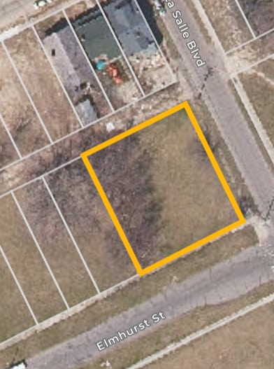 2430 Elmhurst St, Detroit, MI 48206